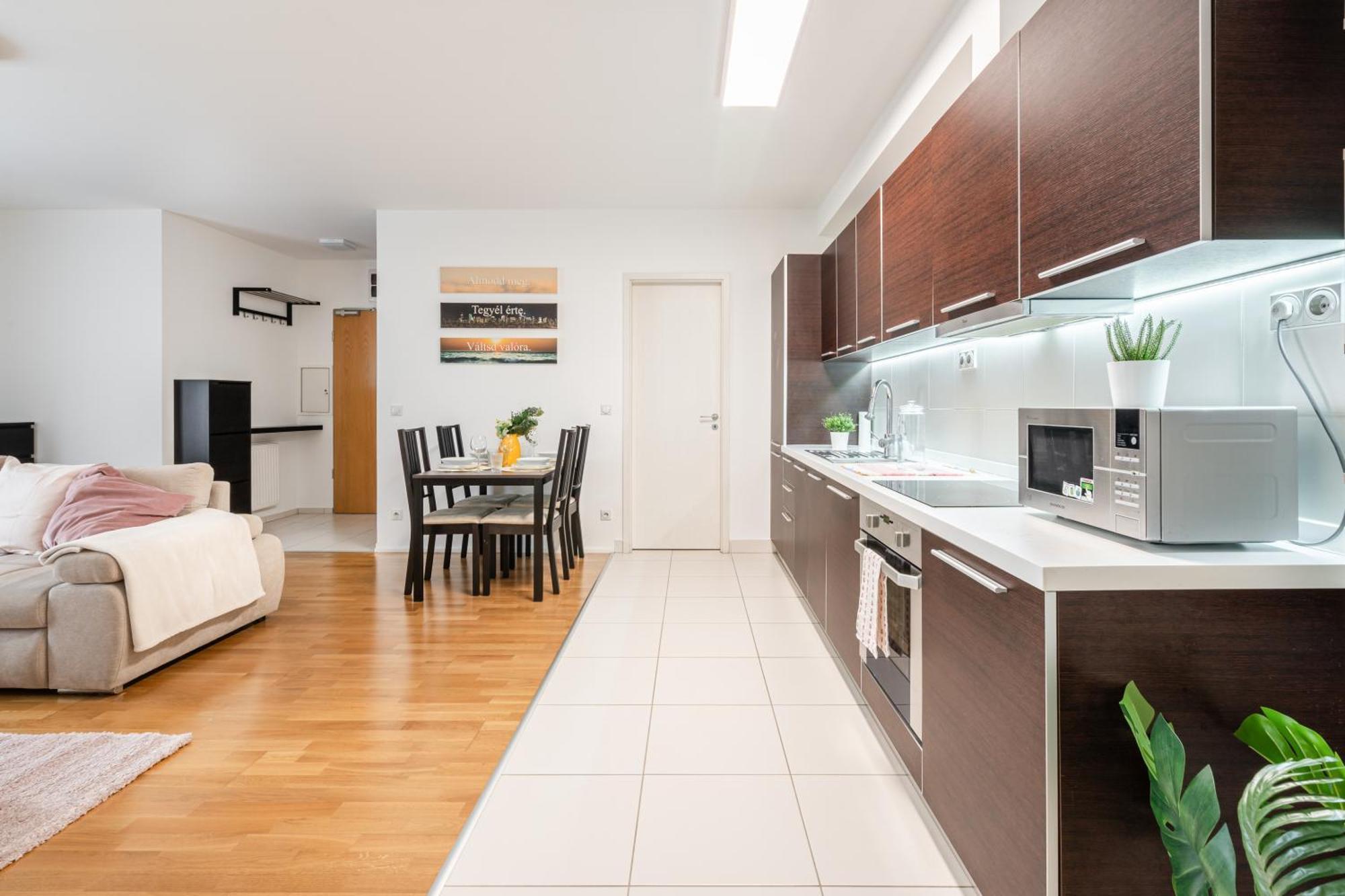 Home Of Serenity - 2 Bdr, Free Parking And Terrace 부다페스트 외부 사진