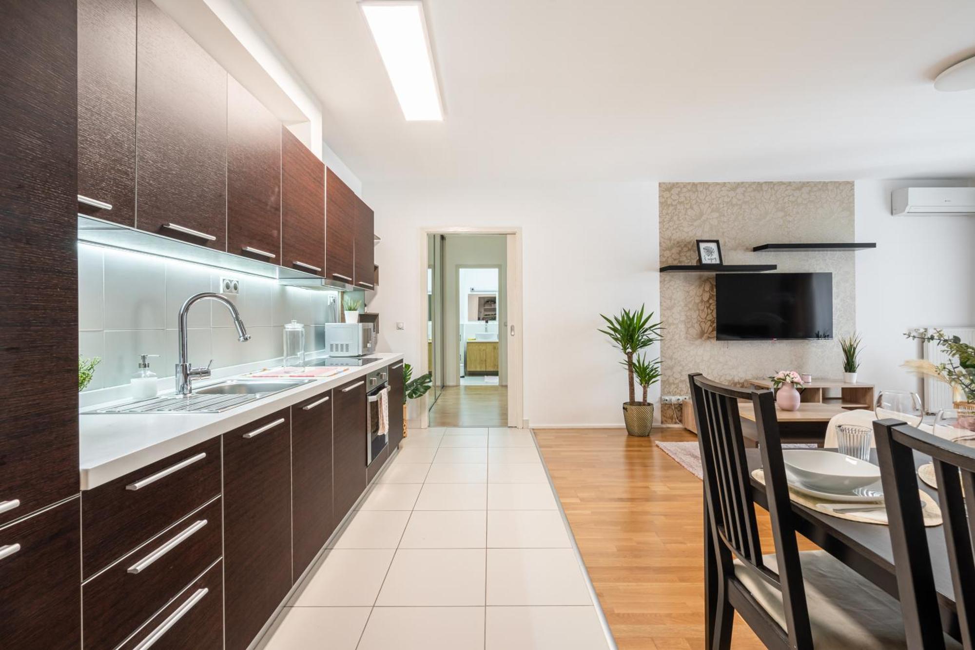 Home Of Serenity - 2 Bdr, Free Parking And Terrace 부다페스트 외부 사진